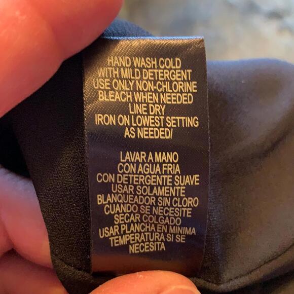 Gorgeous Flared and Lined Black Sheeth Skirt size 10 - Picture 8 of 12